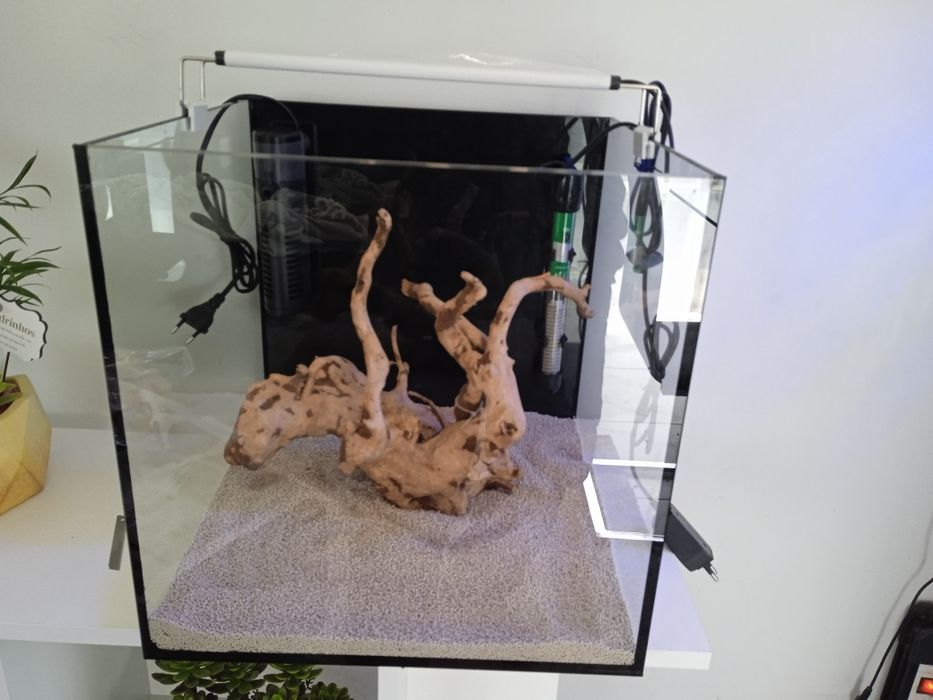 Aquário cubo 35x35x35 completo "novo"