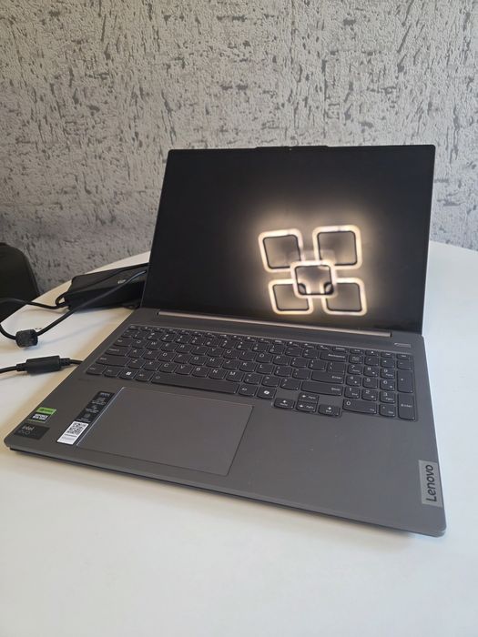 Леново Pro 5 Ult9 RTX4050 (под востоновление)