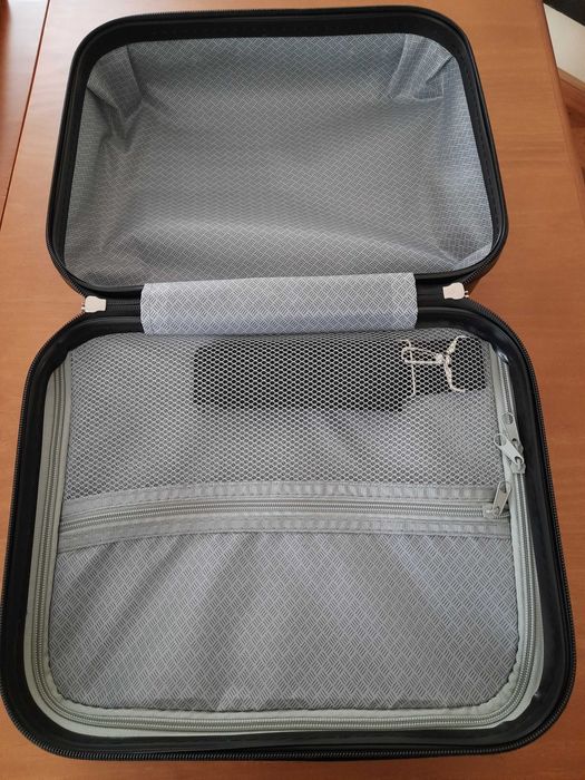 Mala nécessaire de viagem