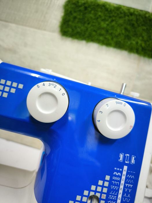 Швейна машинка мінерва м 230