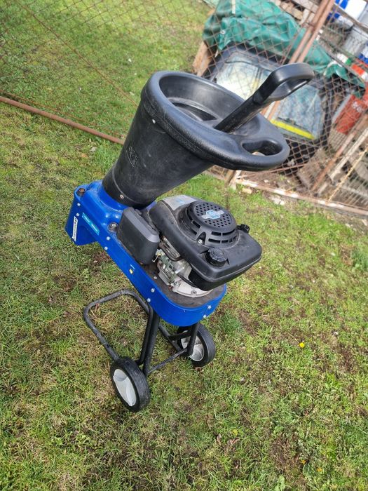 Spalinowy rozdrabniacz rebak do gałęzi LUX TOOLS bh159