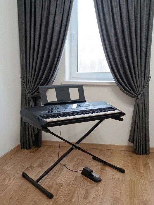 Сінтезатор Yamaha PSR-E463