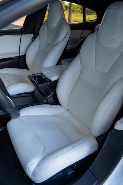 Продам Tesla Model S