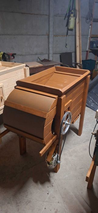 Młynek-wialnia do zboża