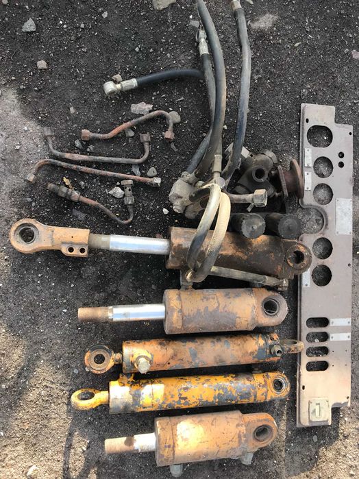 Гідроциліндри Погрузчик Балканкар Навантажувач UNC Balkancar