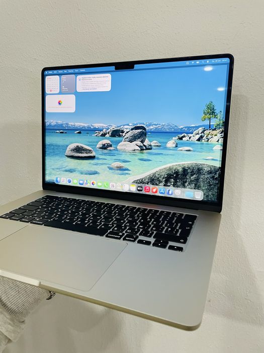 Apple MacBook air 15 m4 16/512