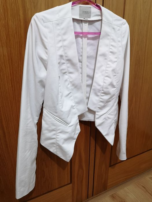 Blazer branco da Guess