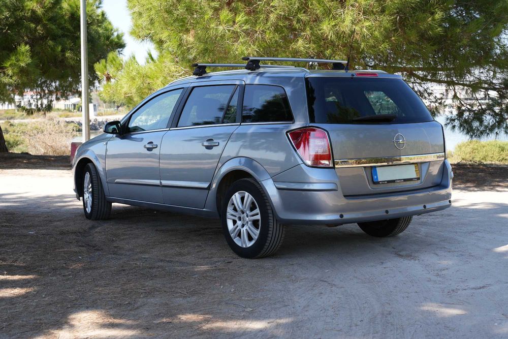 Opel Astra H Caravan 1.7 CDTi 125cv Cosmo (Full Extras / Xénon) foto 2