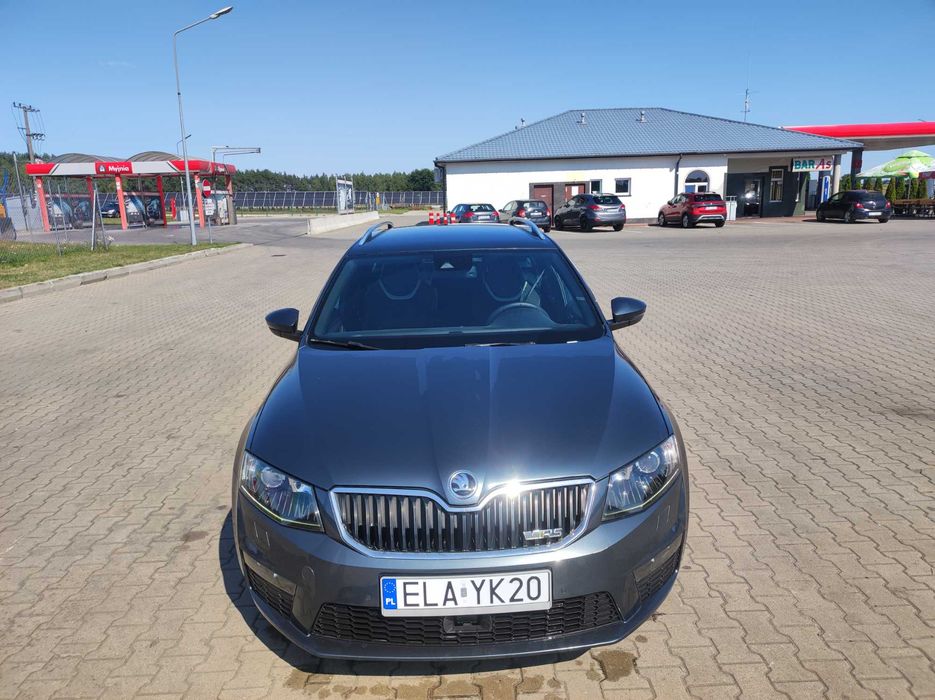 Auto osobowe skoda octavia