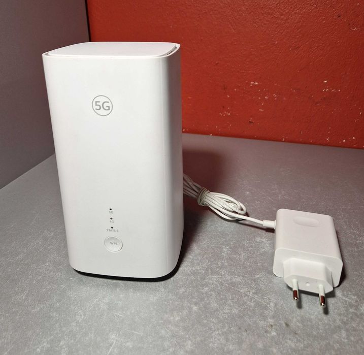 Router domowy biurowy na kartę SIM HUAWEI 5G CPE 5 WI-FI LTE (H155-381