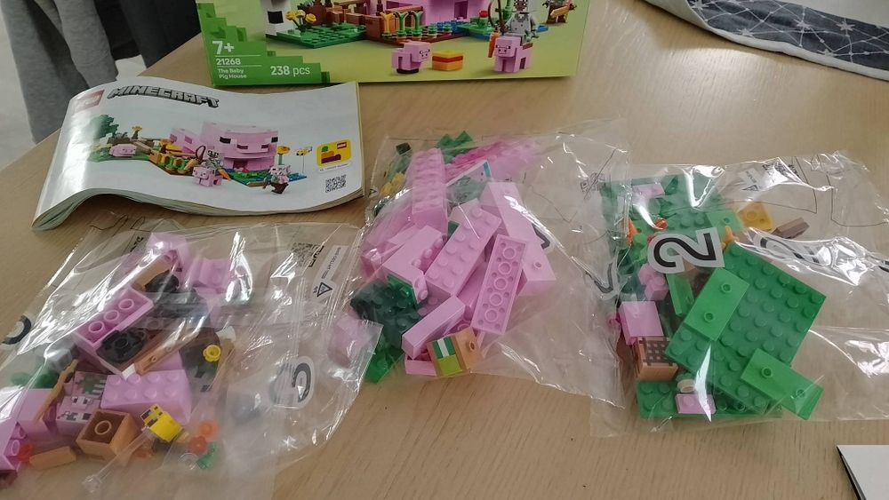 Klocki LEGO domek prosiaczka Minecraft