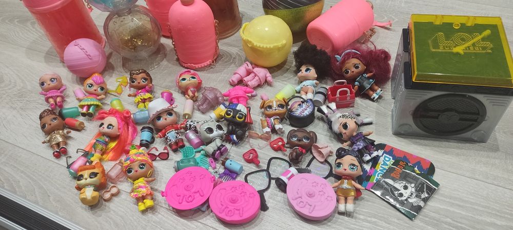 Sprzedam laleczki ,zwierzątka lol z akcesoriami