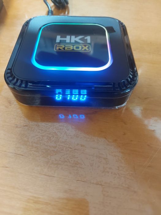 Hk1  RBOX  .idealne jako  smart