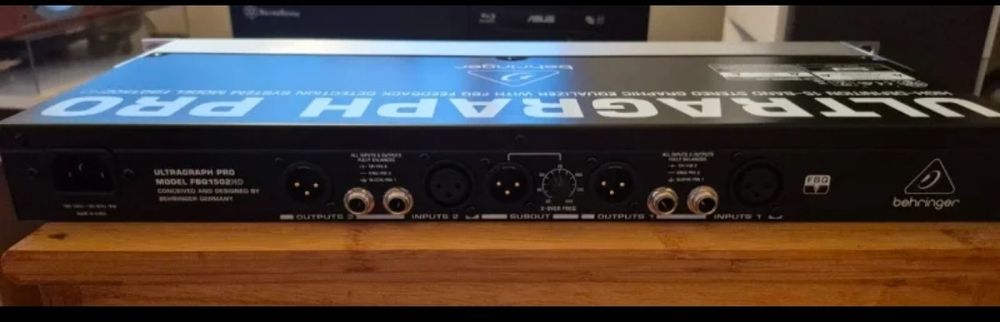 Behringer FBQ 1502