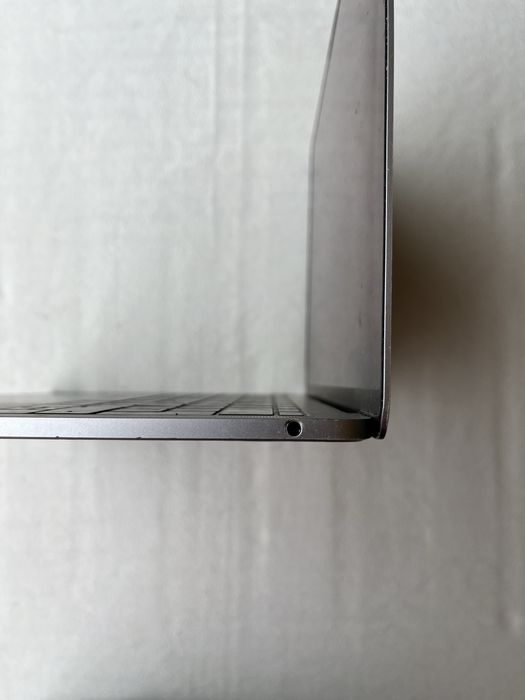 Macbook pro 13 (2017)