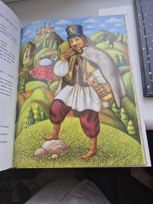 Книга «100 казок. Найкращі українські народні казки» + книга в подарун