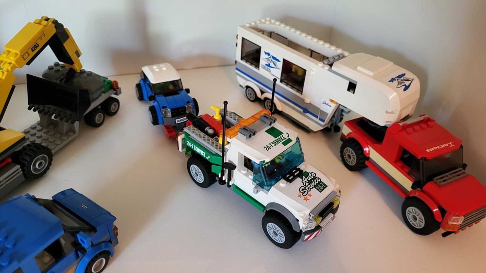 Lego mix różnych pojazdów