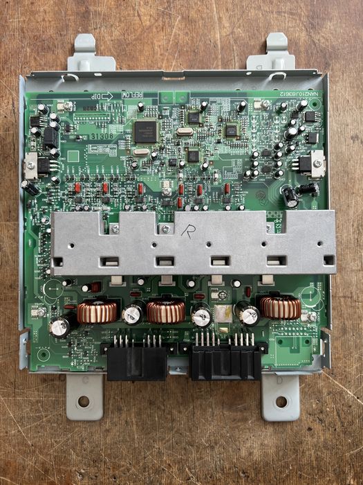 Підсилювач 8701A089 Mitsubishi. Не підтоплений