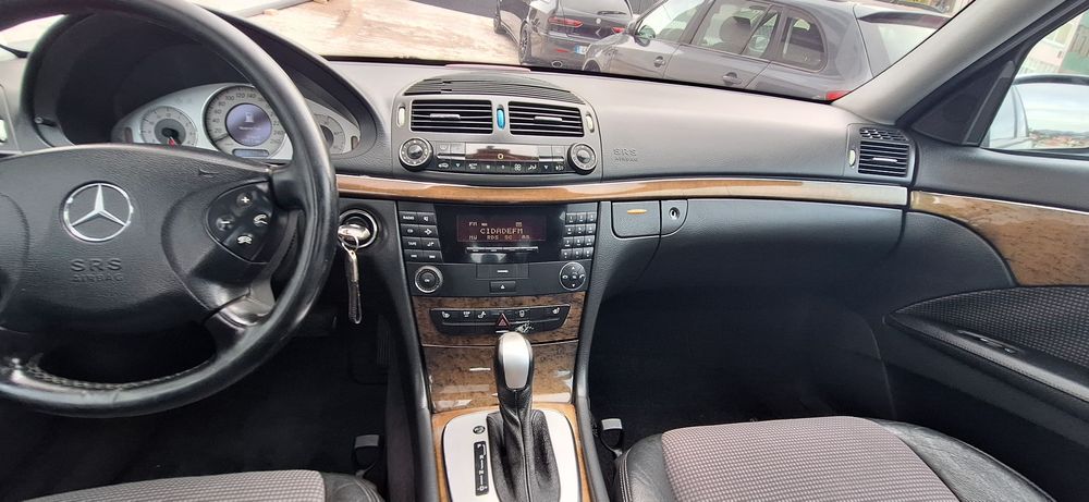 Mercedes-Benz E220 cdi