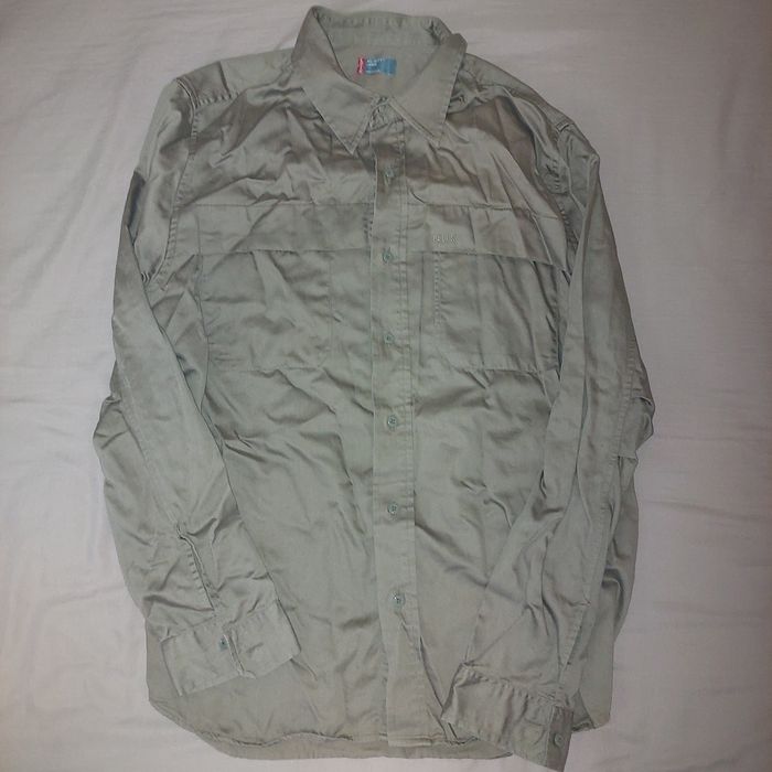 Рубашка levi's,стан нового,гарно доповнить будь-який лук.