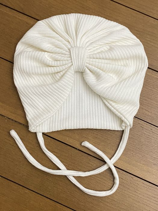 Дитяча шапка на весну