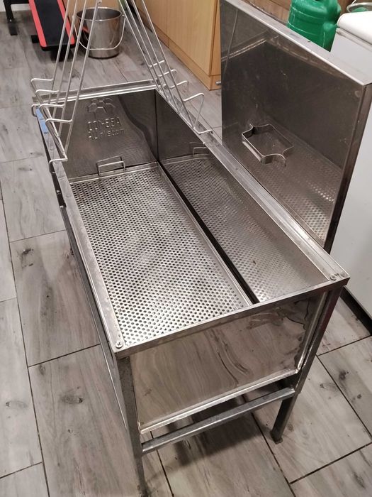 Stół do odsklepiania