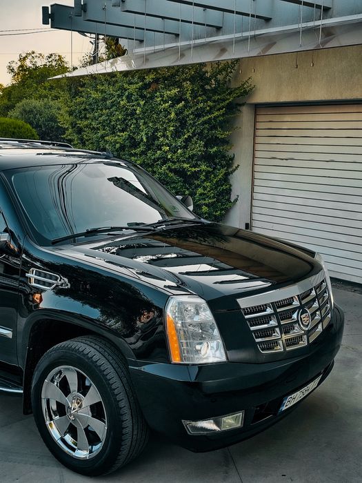 Cadillac Escalade 3