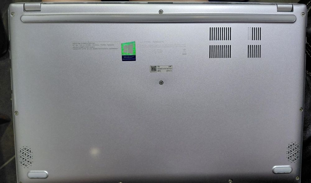 Asus VivoBook 15