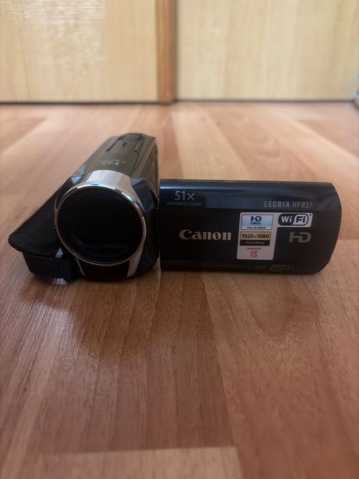 Canon Legria HF R37
