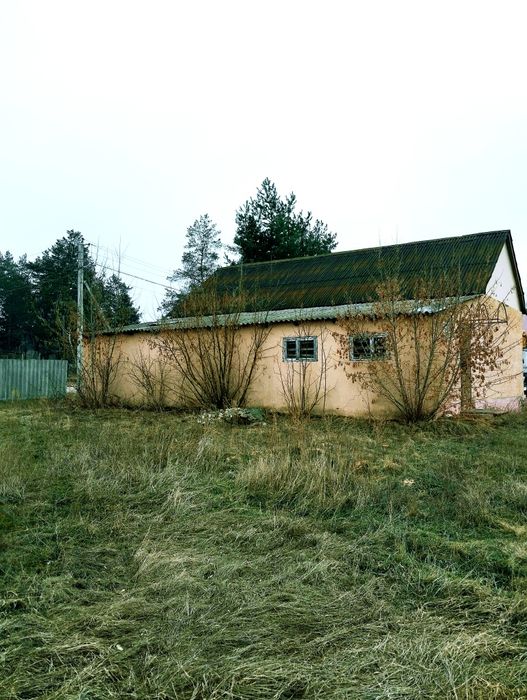 Продам дом можно и под  магазин  Нововодолажский район  Вільхуватка.