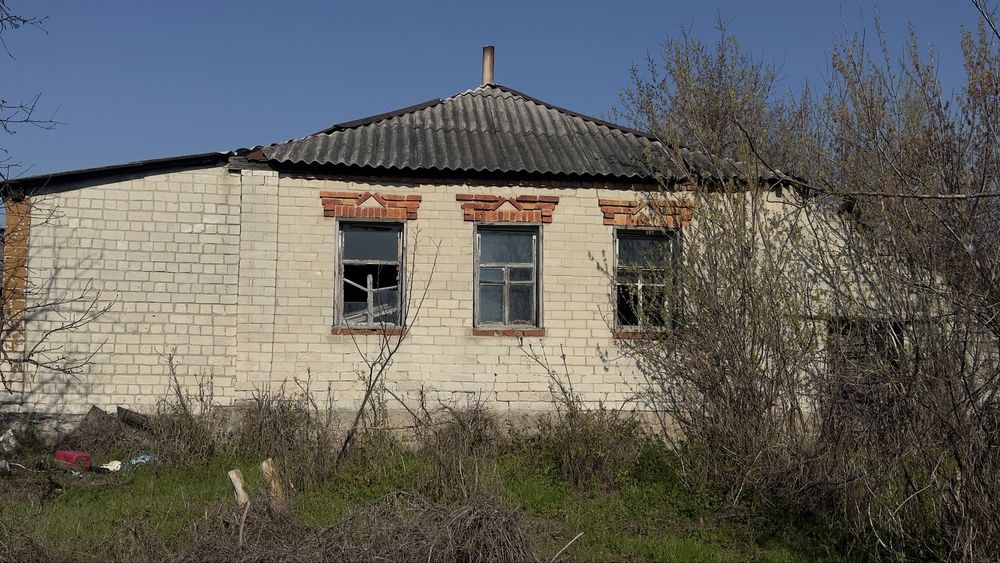 Продам участок с ветхим домиком