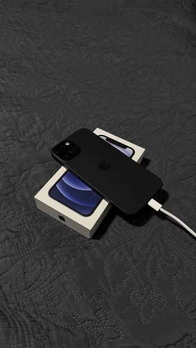 Iphone 15 bem estimado