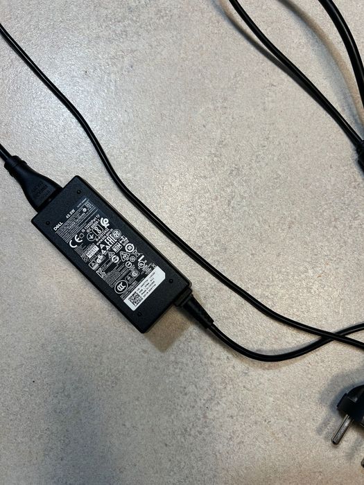 Laptop Dell inspiron 3593 + oryginalna ładowarka