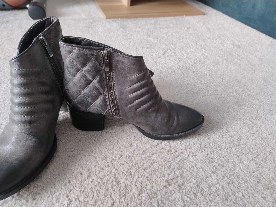 Buty Clarks skorzane