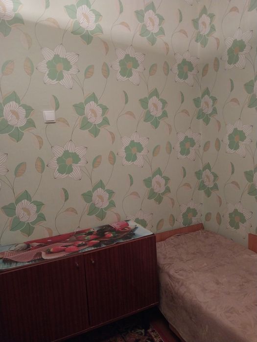 Окрема кімната для хлопця на Київській(комунал.врах