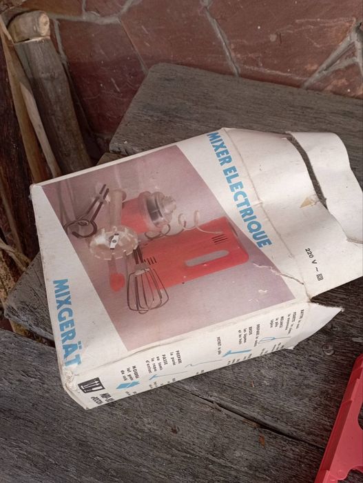 Електроміксер-збивалка МБР-202 "Росток"