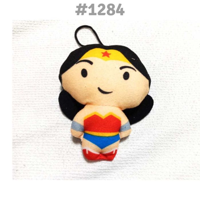 Pluszowa szmaciana lalka Wonder Woman z McDonald's wys 9cm #1284