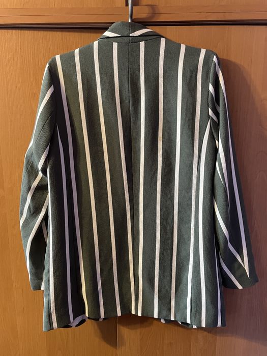 Піджак-жакет у смужку