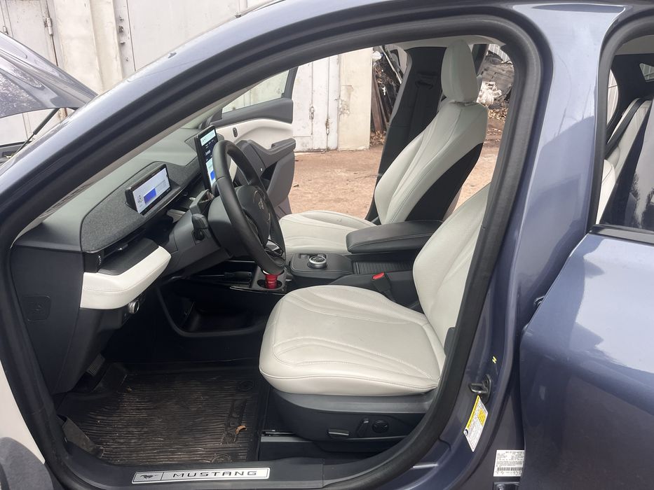 FORD Mustang Mach E
