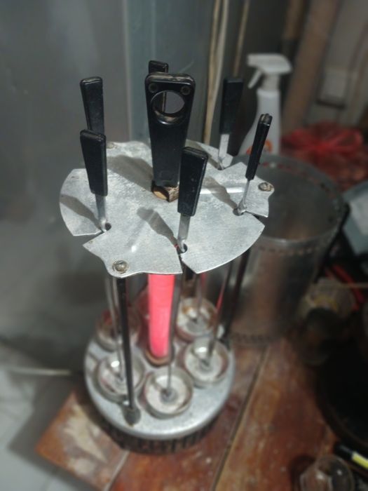 Шашлычница Советская электро шашлычница 6 шампуров в рабочем состоянии