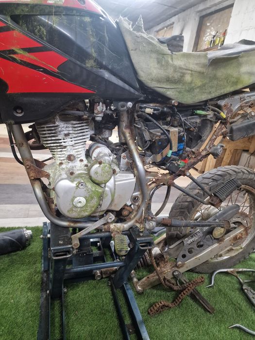 Honda xr 125l ..