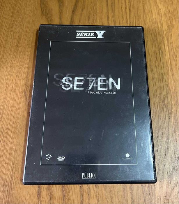 Conjunto de DVDs Novos