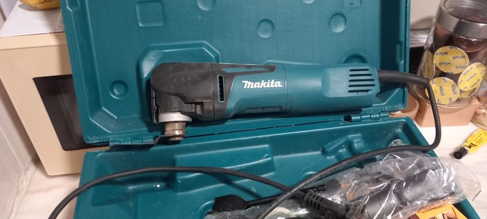 Multifunções. Makita