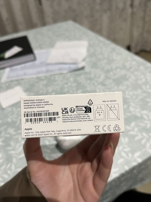 Airpods 4 sem cancelamento de ruído NOVOS