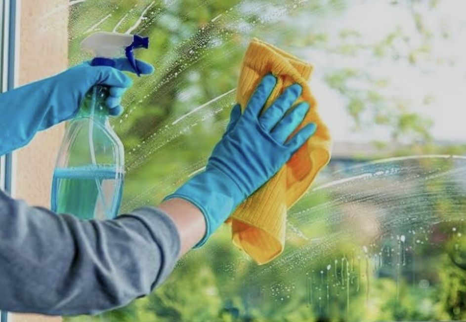 Mycie okien /pranie tapicerki