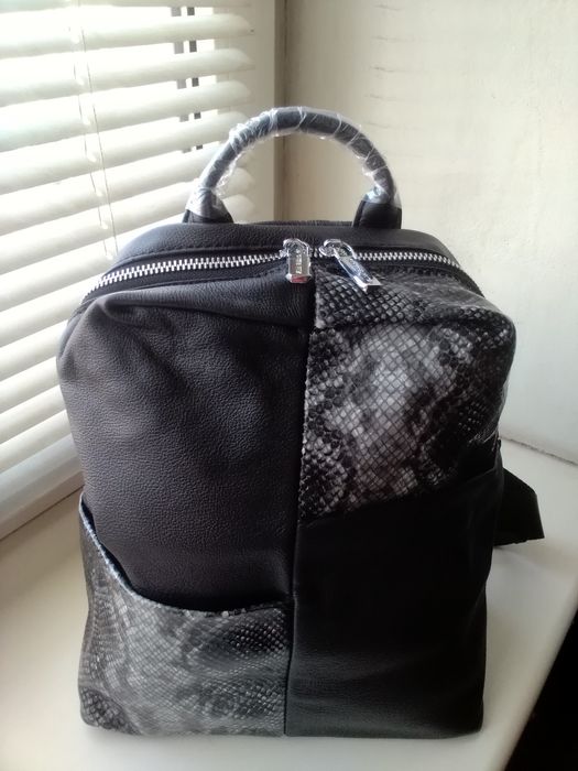 Новый кожаный рюкзак фирмы Celina Fabbiano