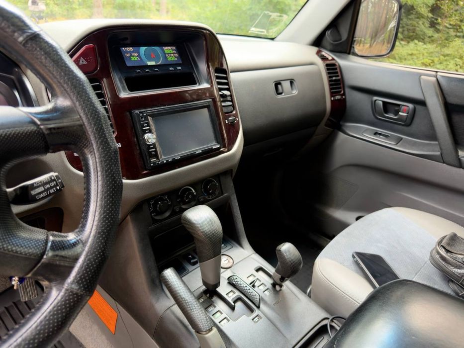 Mitsubishi Pajero 2002 VIN JMYLRV73W2J708709 фото оголошення 15 з 24