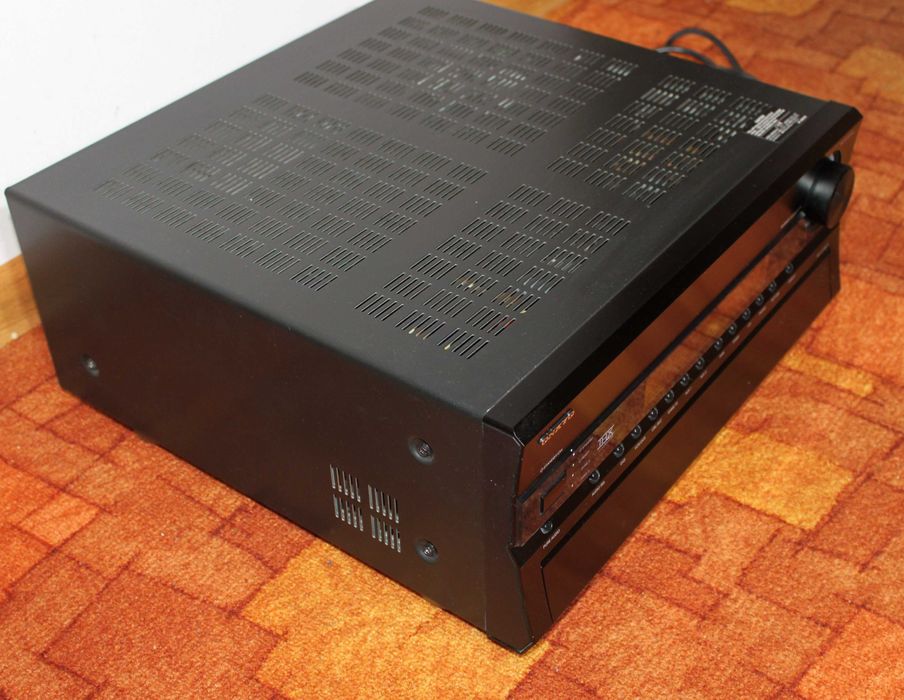 Amplituner Onkyo TX-NR905