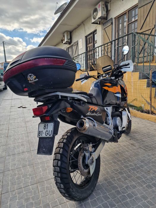 HONDA Africa Twin 750cc