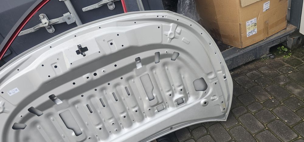 Toyota Corolla E21 Hatchback kombi HB maska pokrywa silnika ładna OE